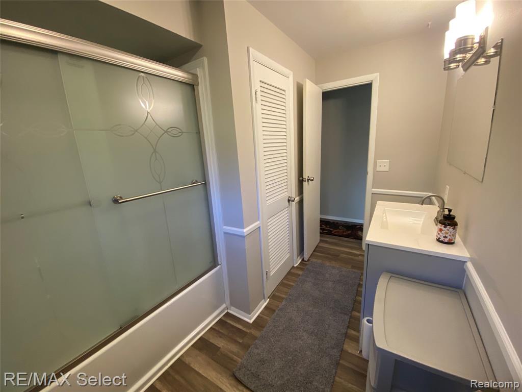 6169 Johnson Road, Flushing, MI 48433 — Photo 15