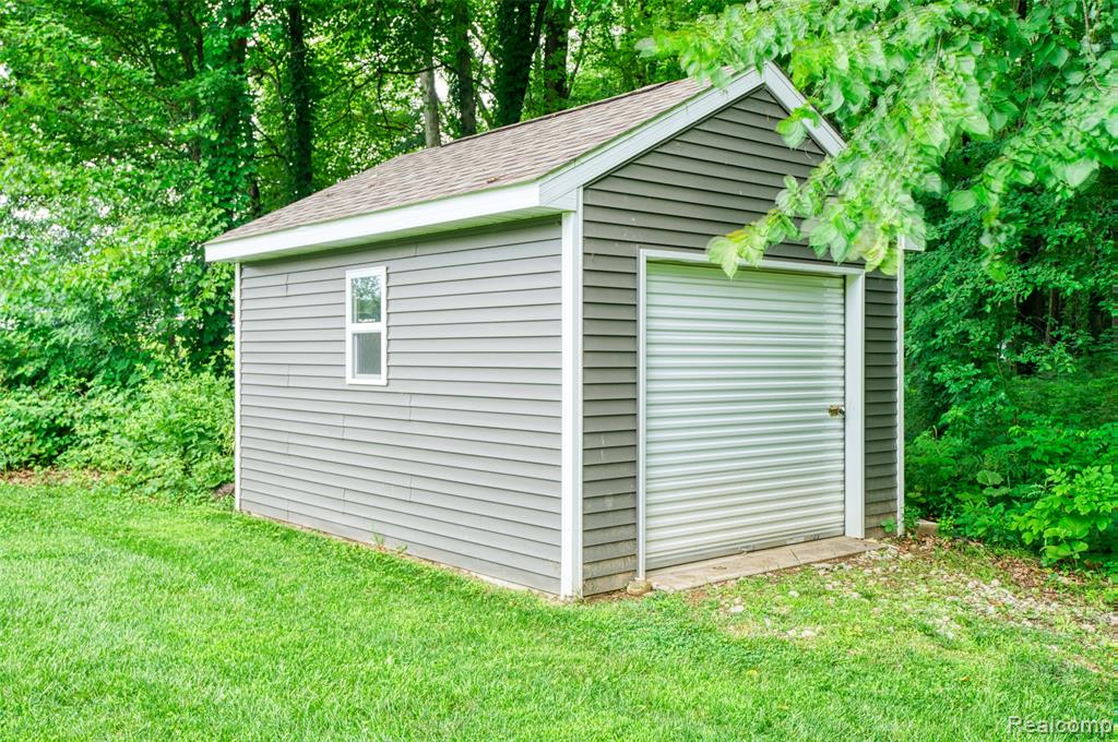 11879 Secluded Ridge Drive, Byron, MI 48418 — Photo 31