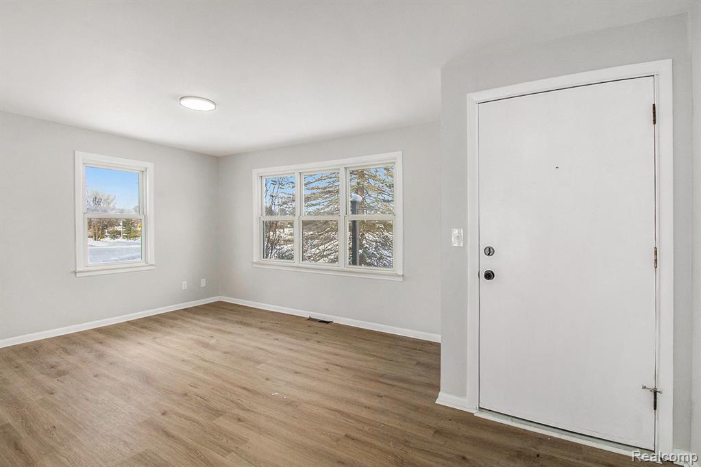 5901 Burdick Road, Lapeer, MI 48446 — Photo 5