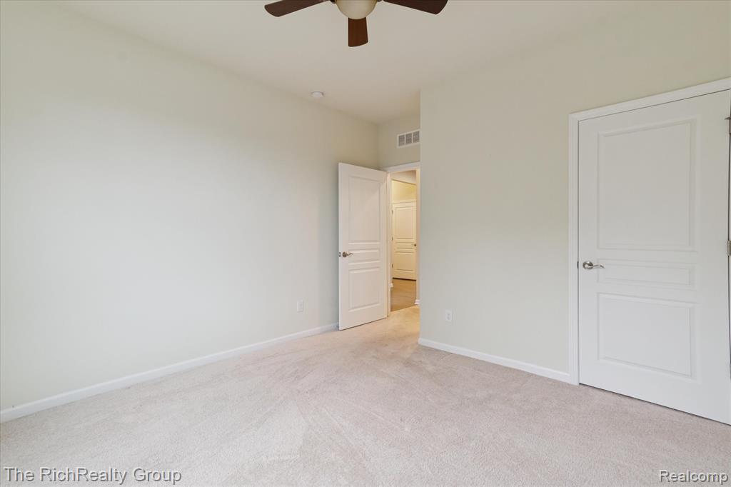 49534 Mapleton, Canton, MI 48188 — Photo 29