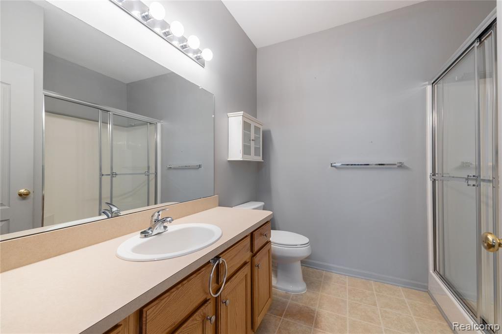 23030 Williamsburg Circle, 15, Woodhaven, MI 48183 — Photo 15