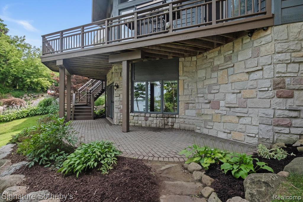 1745 Ridge Road, White Lake, MI 48383 — Photo 32