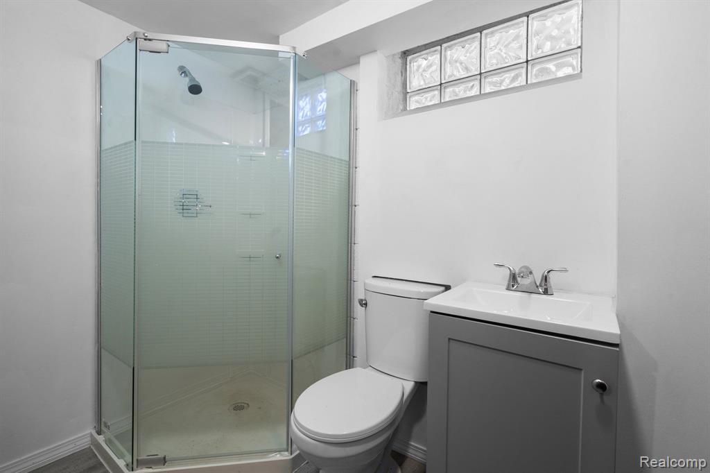 6124 LODEWYCK Street, Detroit, MI 48224 — Photo 33