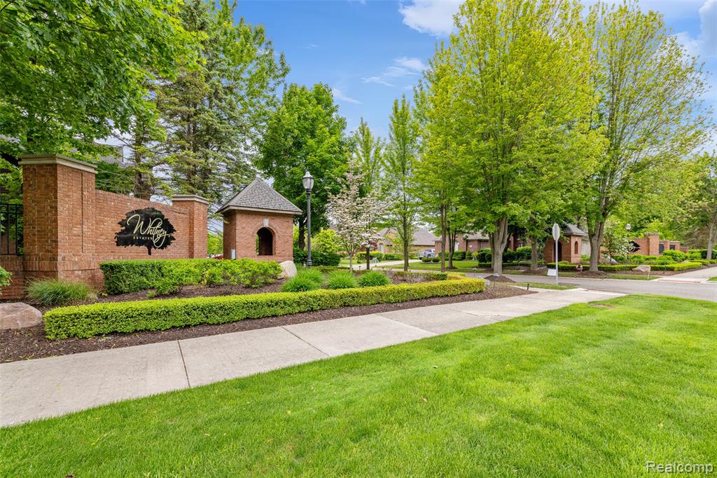 55161 Whitney Drive, Shelby Twp, MI 48315 — Photo 57