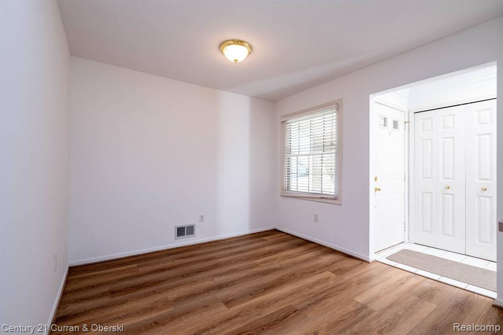 41898 RIVERWOOD Court, Canton, MI 48187 — Photo 15