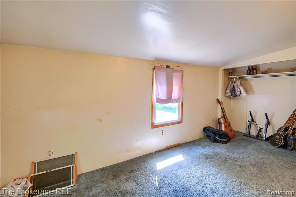 2453 Clarice Avenue, Burton, MI 48519 — Photo 15
