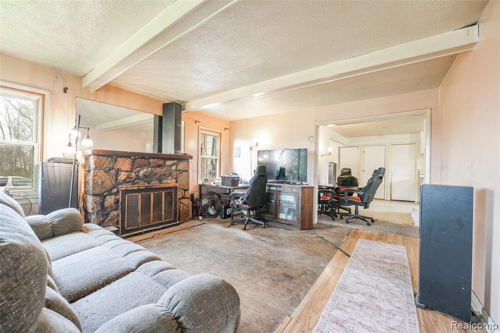 5704 Crandall Road, Howell, MI 48855 — Photo 5