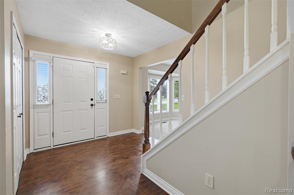 5336 Urbana Drive, Brighton, MI 48116 — Photo 3