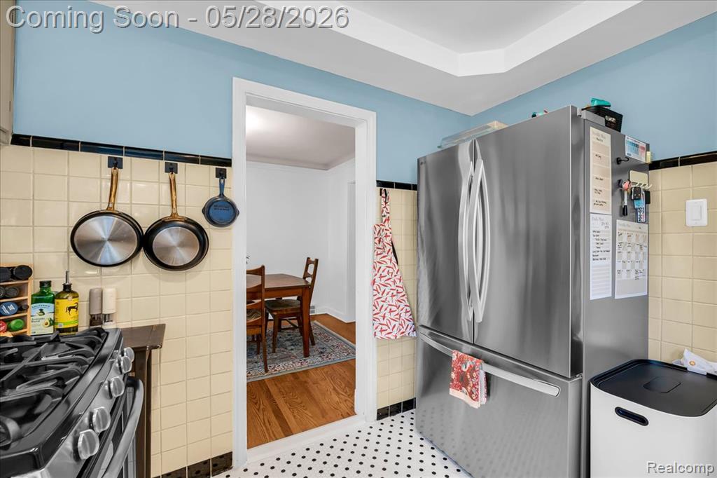 2101 Lochmoor Boulevard, Grosse Pointe Woods, MI 48236 — Photo 8
