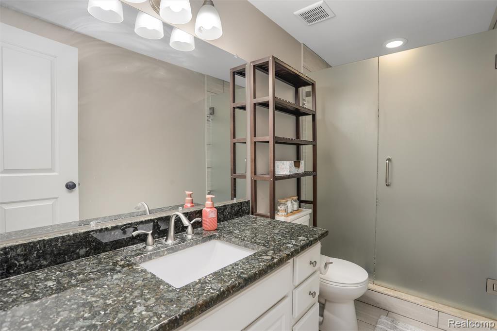 812 N Edison Avenue, Royal Oak, MI 48067 — Photo 27