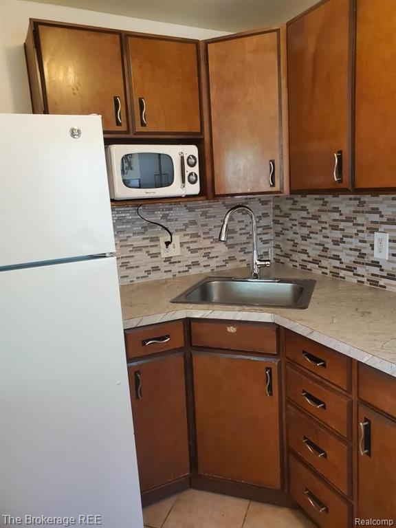 616 E 2ND Street, Flint, MI 48503 — Photo 19