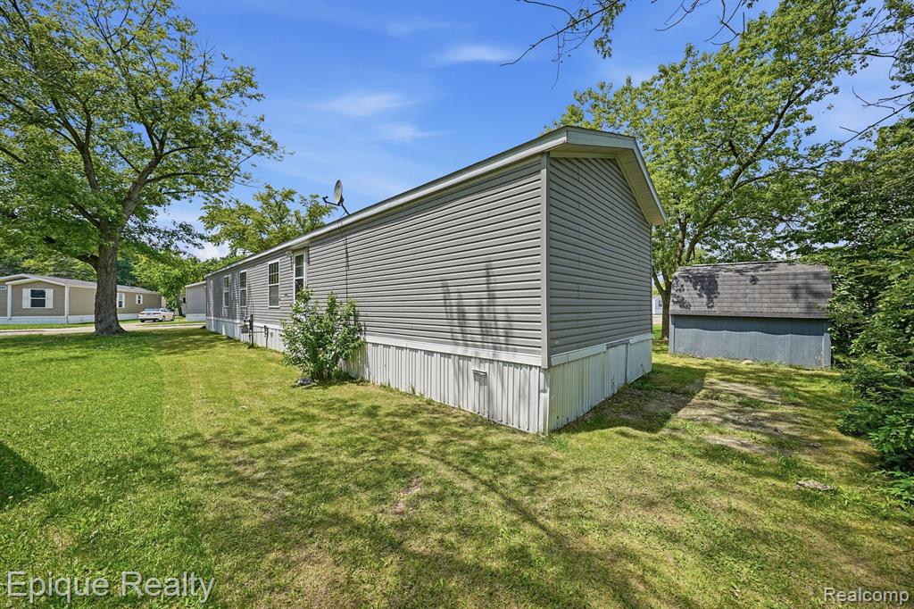 6255 Lake Drive, Augusta, MI 48197 — Photo 23