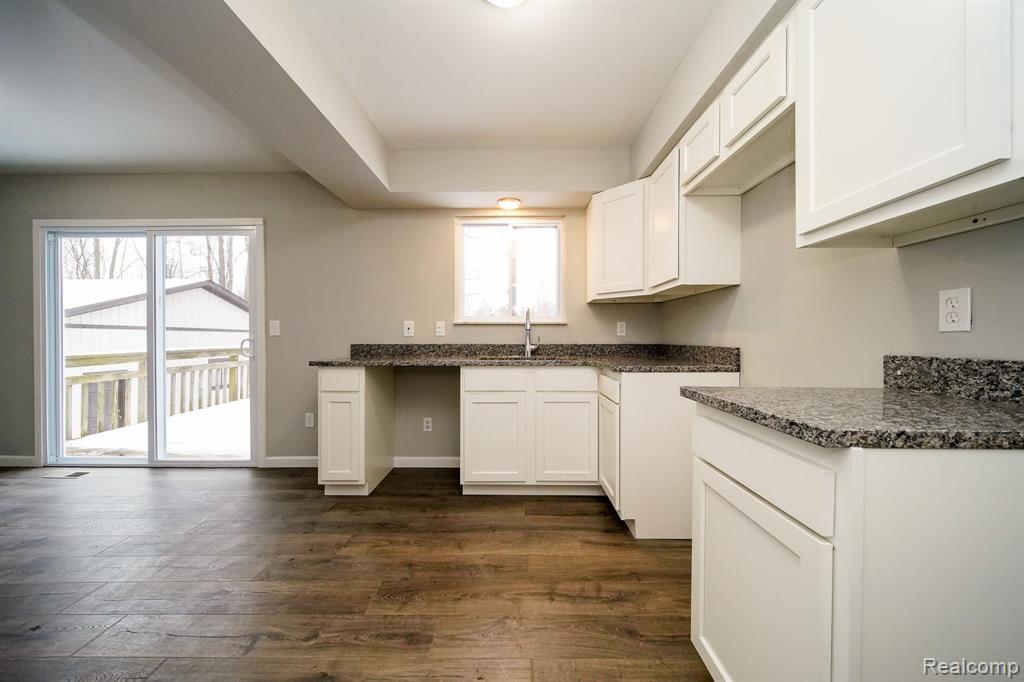 5266 ARGENTINE Road, Howell, MI 48855 — Photo 9