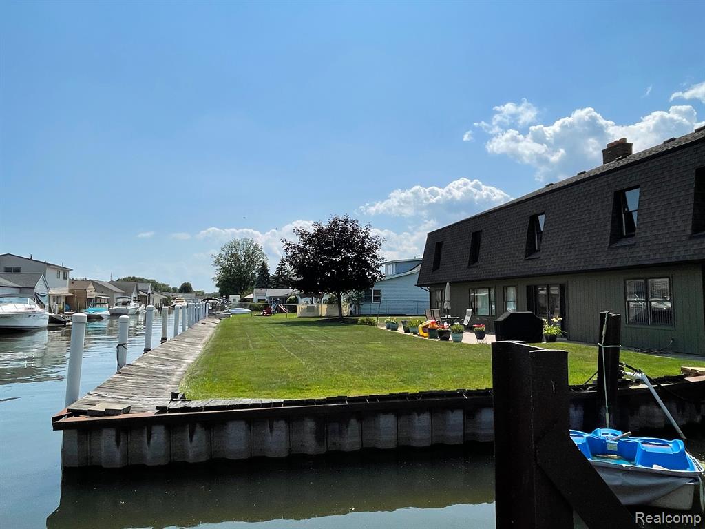 46070 EDGEWATER Drive, Chesterfield, MI, 48047