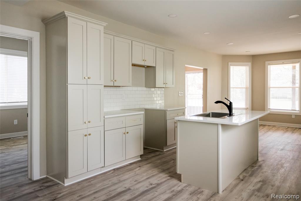 3450 Townsend Street, Detroit, MI 48214 — Photo 4