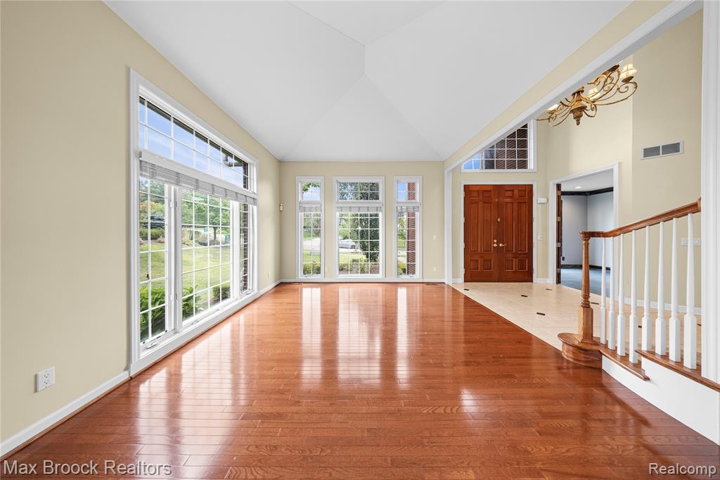 5149 Parkgate Drive, Commerce Twp, MI 48382 — Photo 8