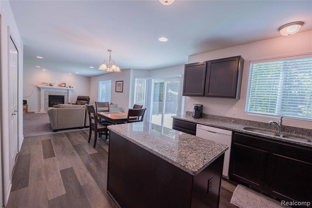 37467 S Dianne Lane, New Boston, MI 48164 — Photo 14