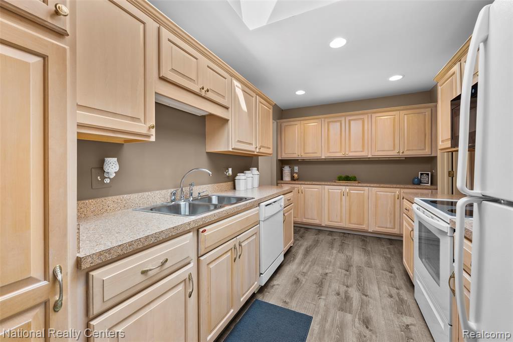 59321 Royal Oak Court, Washington, MI — Photo 9