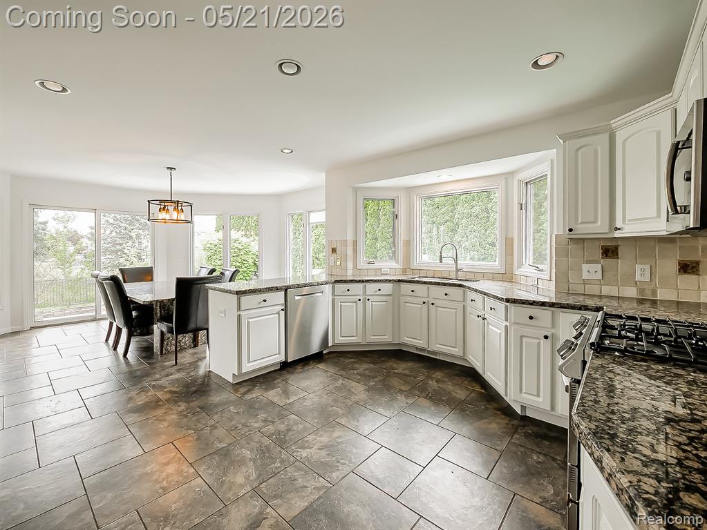 14001 Wayford Run, Shelby Twp, MI 48315 — Photo 19