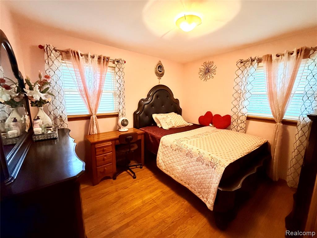 8152 Potomac, Center Line, MI 48015 — Photo 14