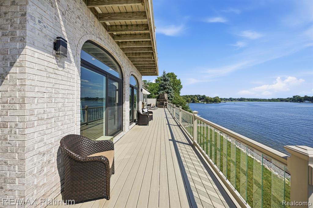 997 Thompson Shore Drive, Howell, MI 48843 — Photo 76