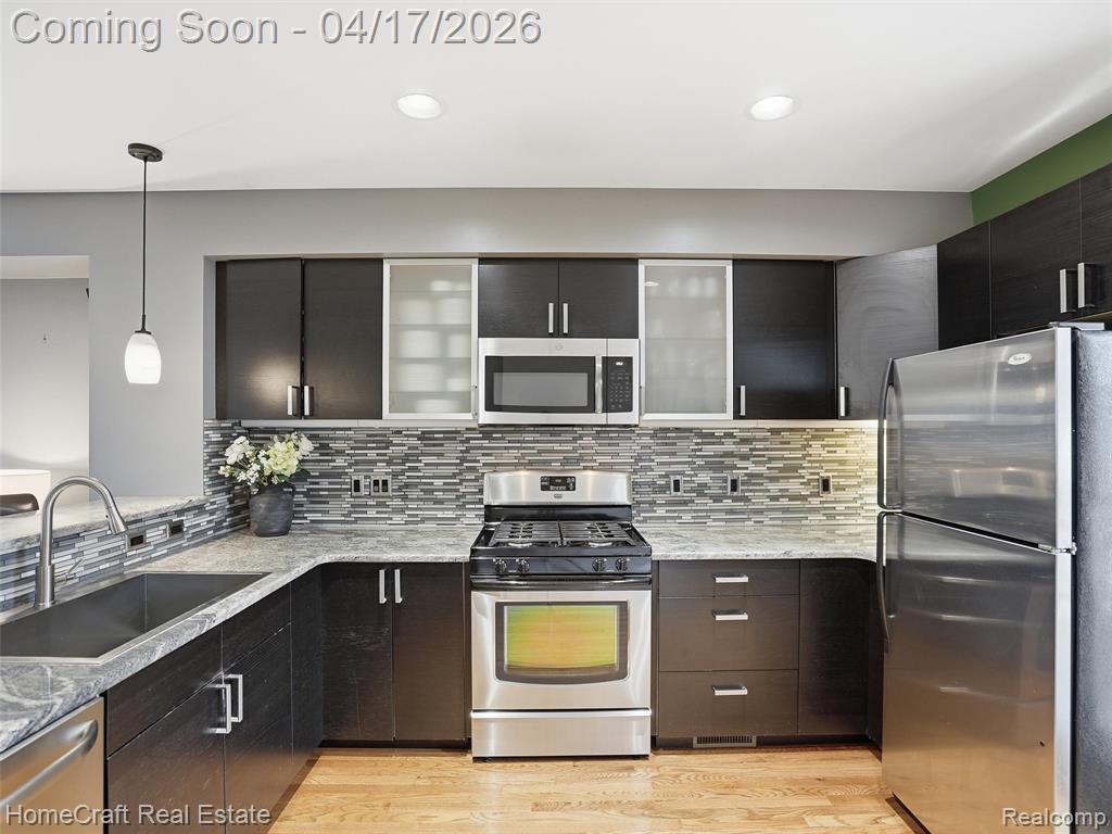 615 MARLIN Avenue, Royal Oak, MI 48067 — Photo 12
