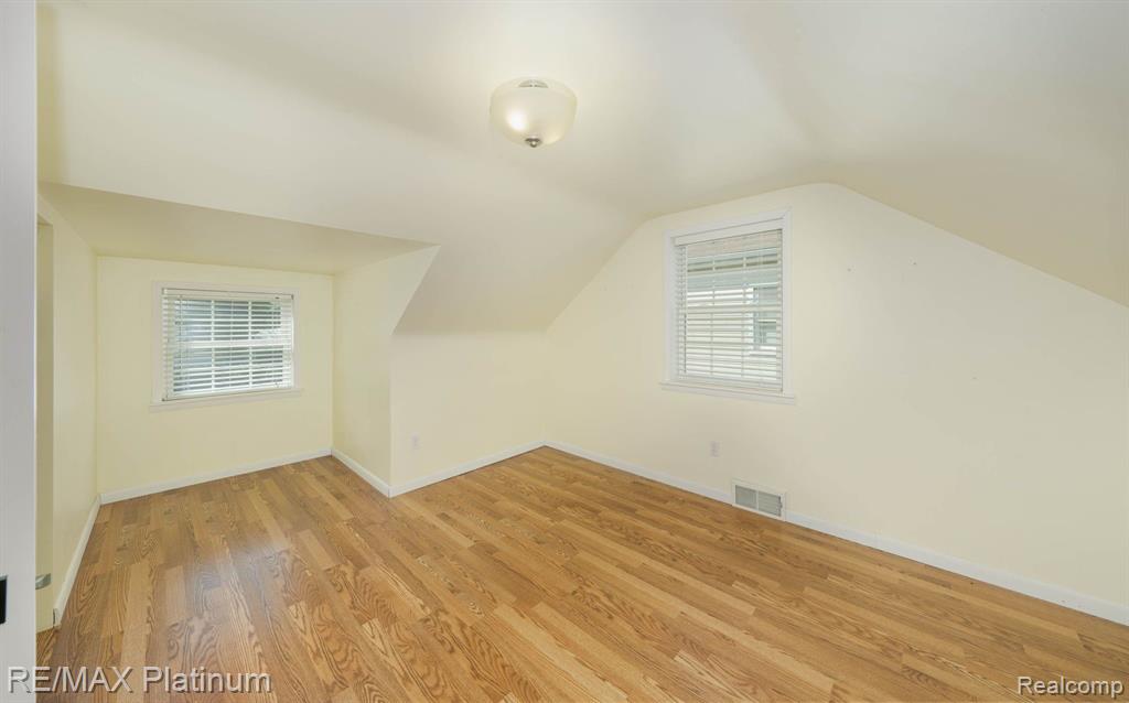 303 BRISTOL Street S, Almont, MI 48003 — Photo 24