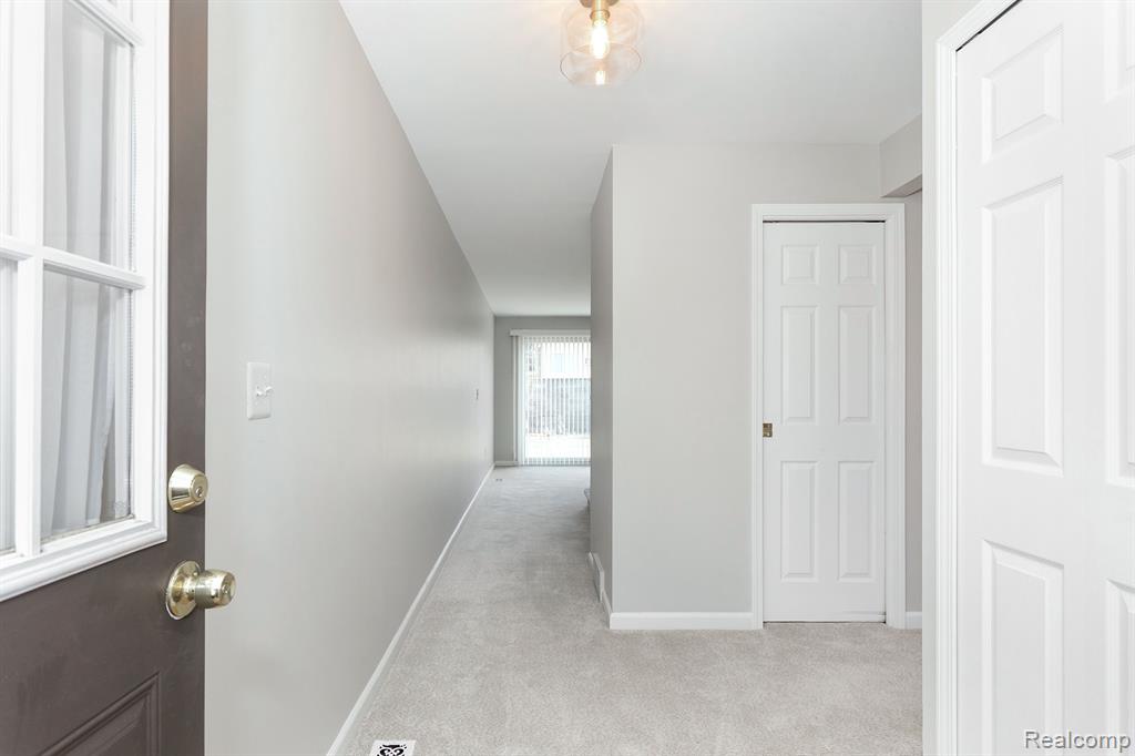 4914 CARA, Royal Oak, MI 48073 — Photo 5