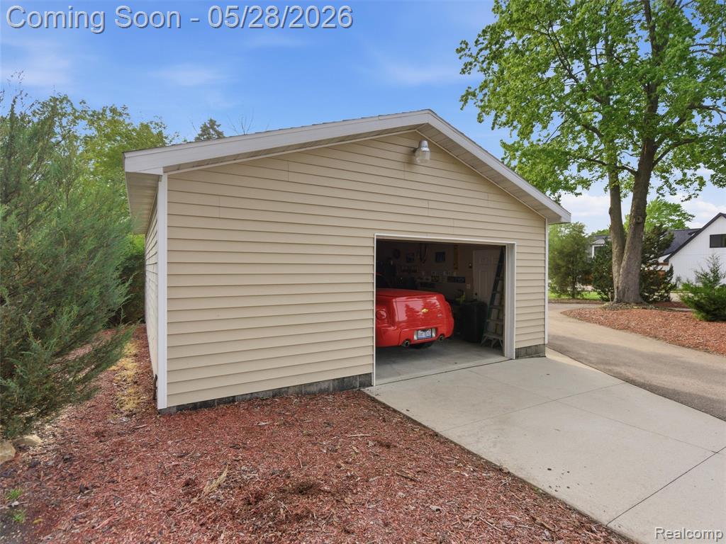 12099 Torrey Road, Fenton, MI 48430 — Photo 44