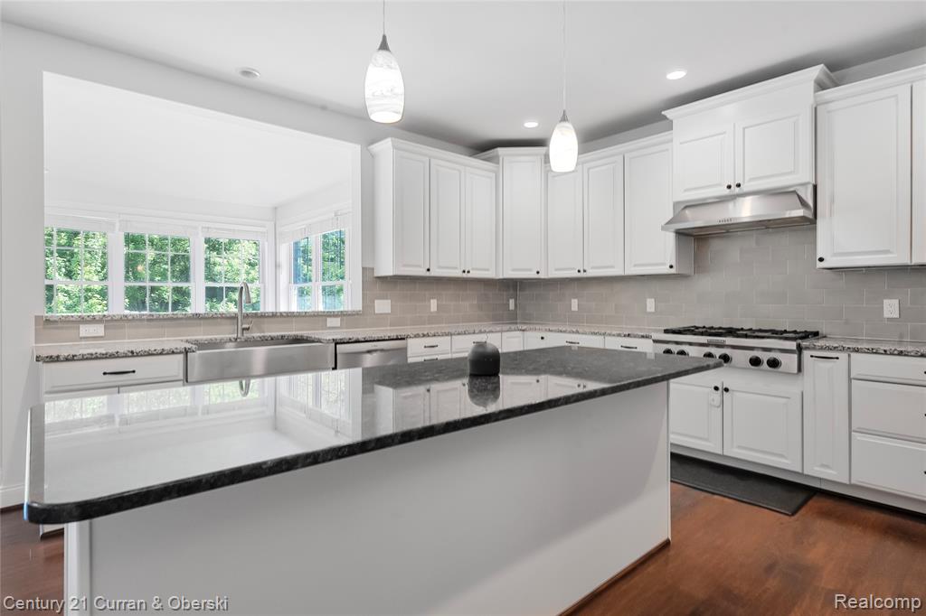 50560 Silverton Drive, Canton, MI 48187 — Photo 25
