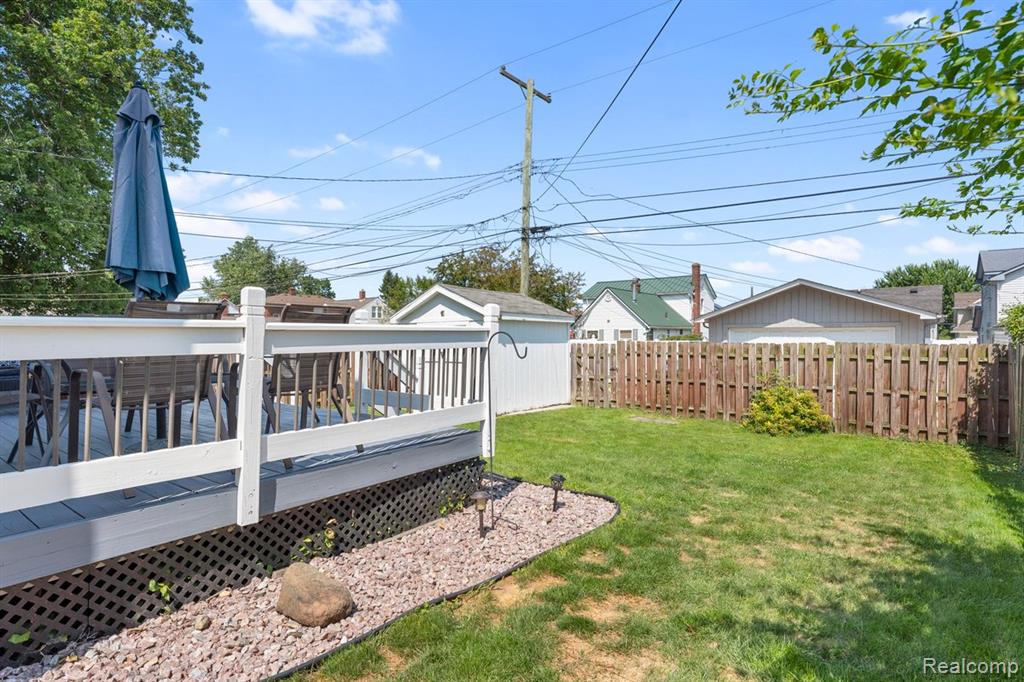 29247 Adams Drive, Gibraltar, MI — Photo 22