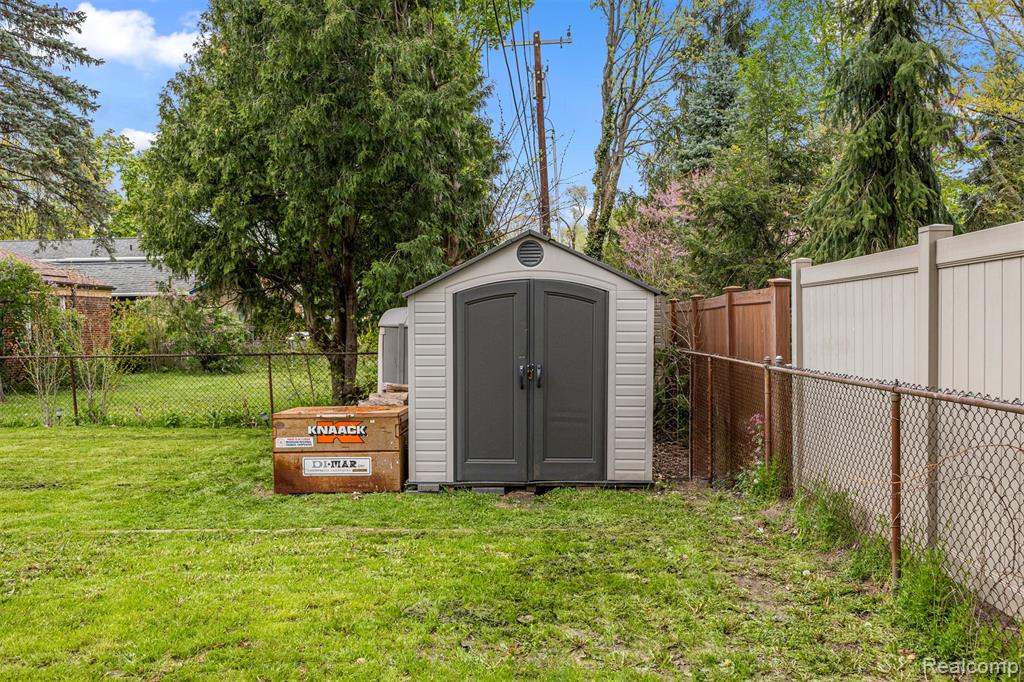 6549 Shenandoah Avenue, Allen Park, MI 48101 — Photo 37