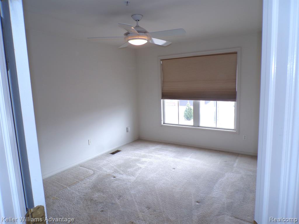 3976 Forester Boulevard, Auburn Hills, MI 48326 — Photo 11
