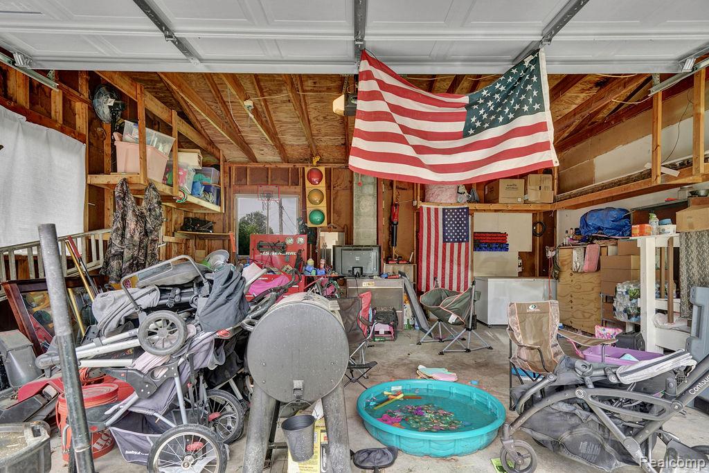 5607 Genesee Avenue, Otter Lake, MI 48464 — Photo 18