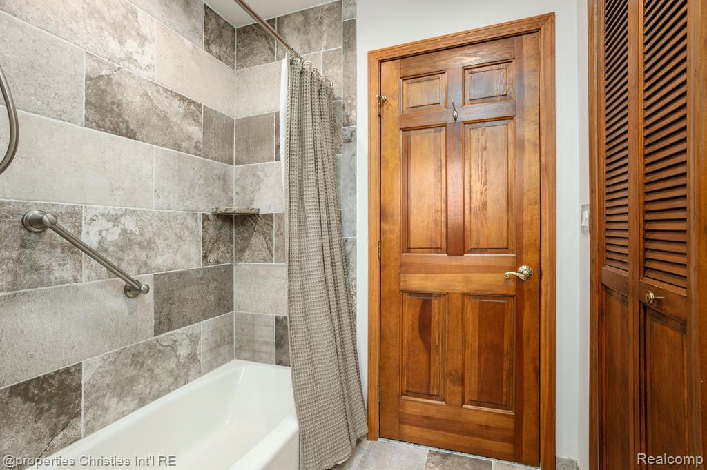 9293 BROOKVILLE Road, Plymouth, MI 48170 — Photo 37
