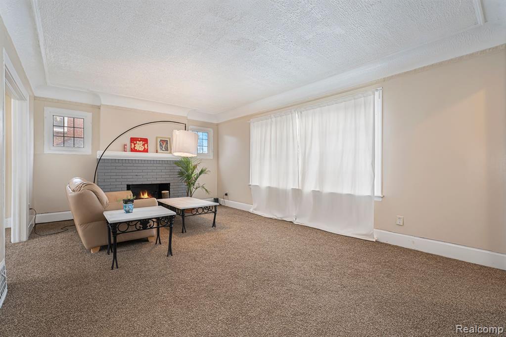 221 W Grixdale, Highland Park, MI 48203 — Photo 7