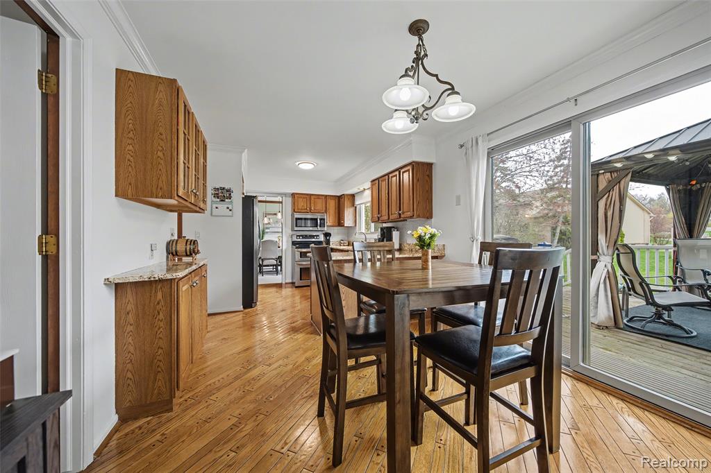 37764 Stableview Drive, Farmington, MI 48335 — Photo 19