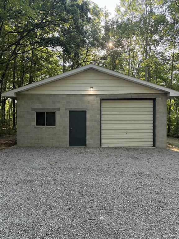 8460 N Harrison, Roscommon, MI 48653 — front exterior