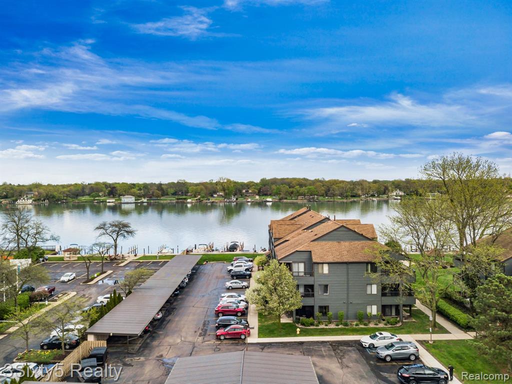 2465 RIVERSIDE Drive, 312, Trenton, MI 48183 — Photo 32