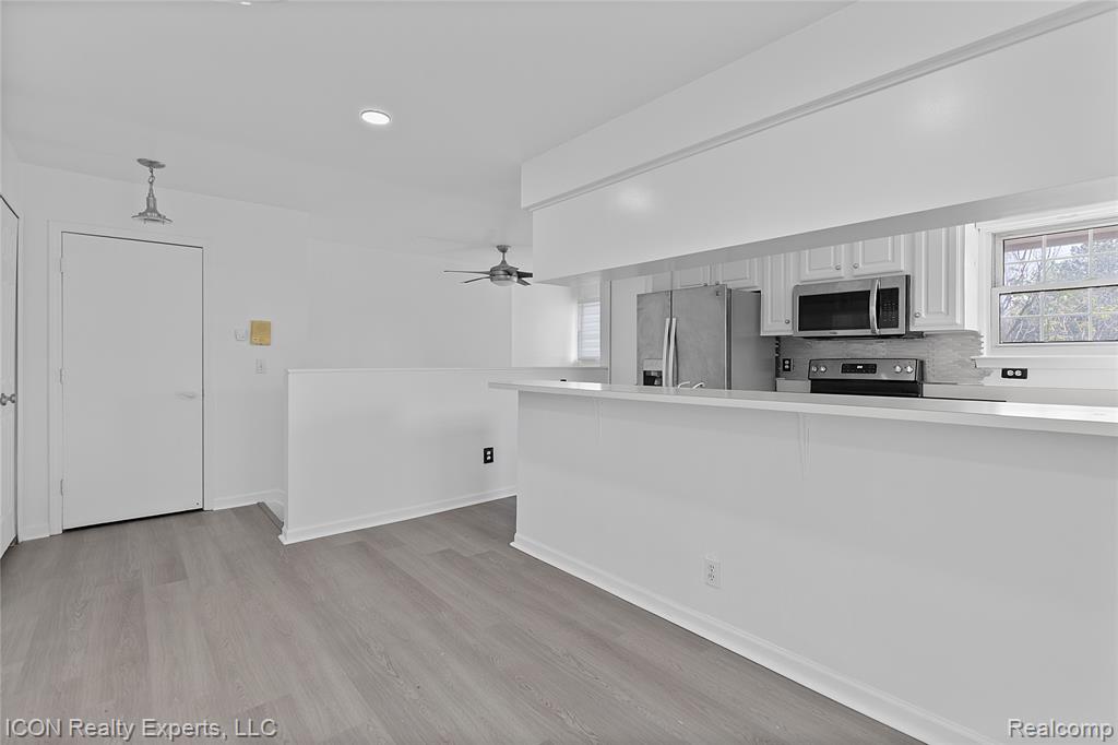 6614 Embers Court, West Bloomfield, MI — Photo 5