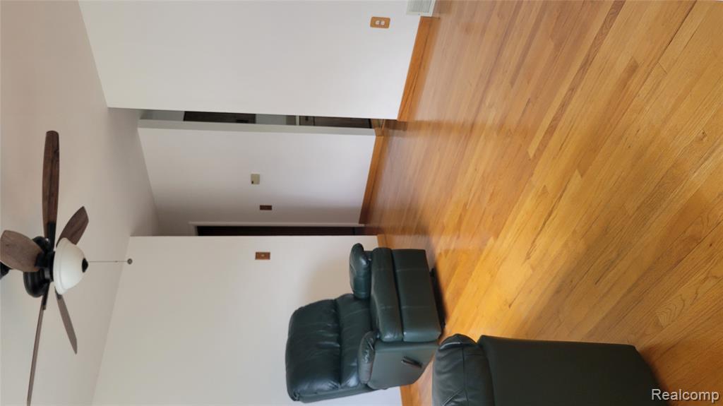 4910 Moore Street, Wayne, MI 48184 — Photo 9