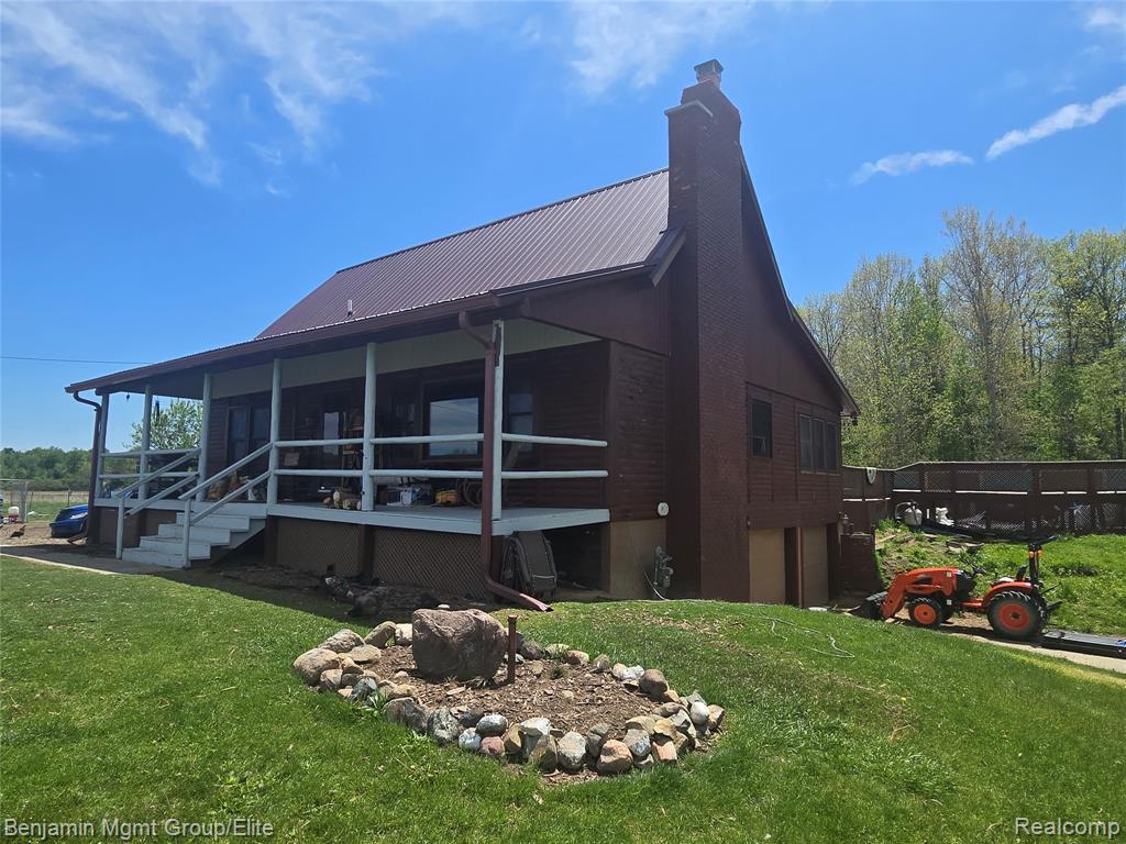 6827 Lapeer Road, Kimball, MI — Photo 2