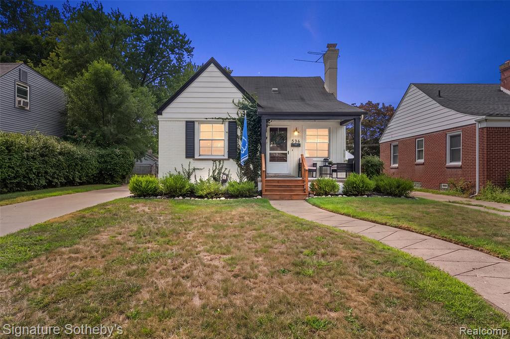 536 S Marias Avenue, Clawson, MI