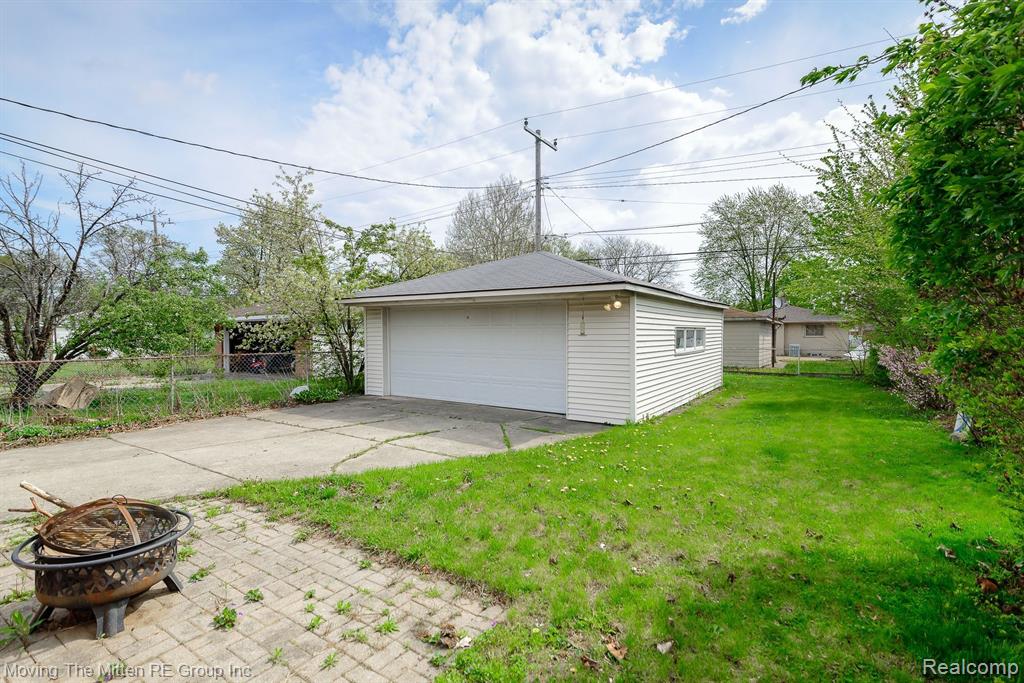 6604 COLONIAL Street, Dearborn Heights, MI 48127 — Photo 28