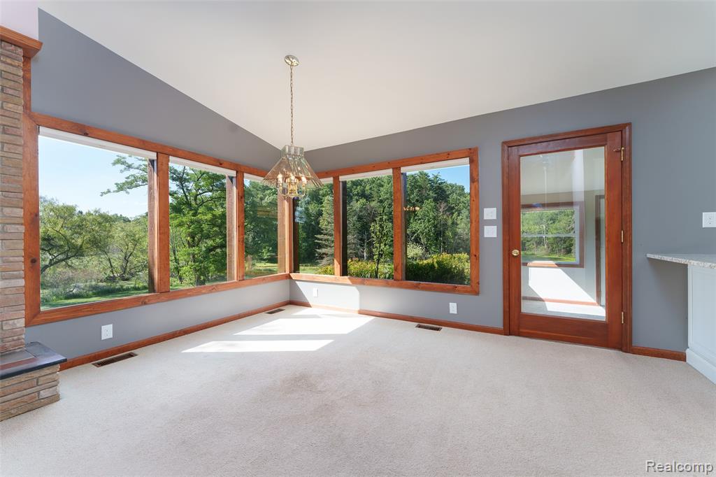 3166 Bigelow Road, Howell, MI 48855 — Photo 10