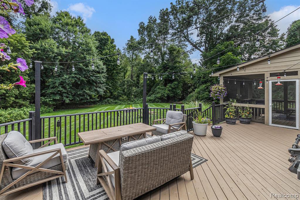 5895 Meadows Drive, Clarkston, MI 48348 — Photo 41