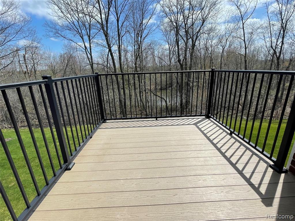 43591 CHANCELLOR LANE, Novi, MI — Photo 23