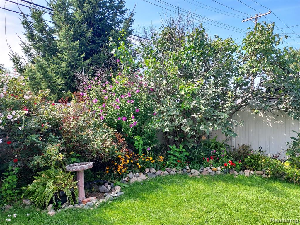 5667 LATHERS Street, Garden City, MI — Photo 19