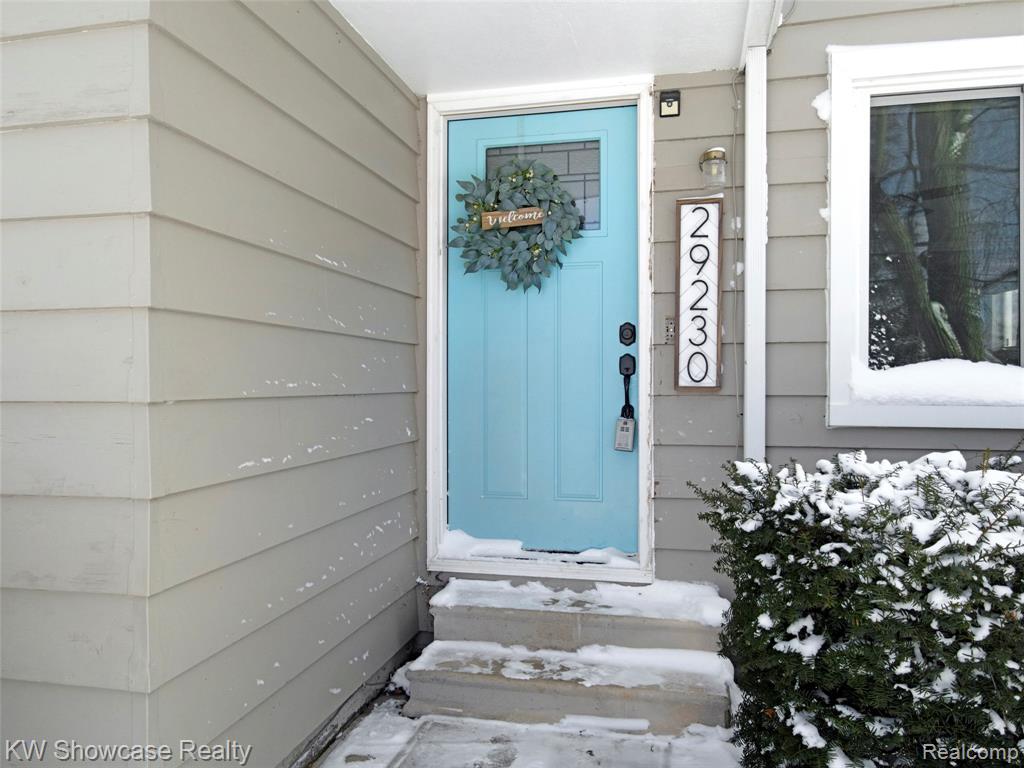 29230 Greening Street, Farmington, MI 48334 — Photo 2