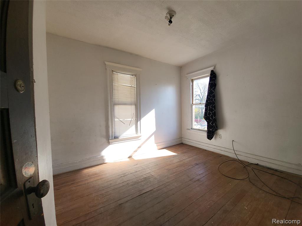 600 Harmon Street, Detroit, MI 48202 — Photo 9